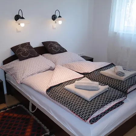 Aramis 3 Apartment